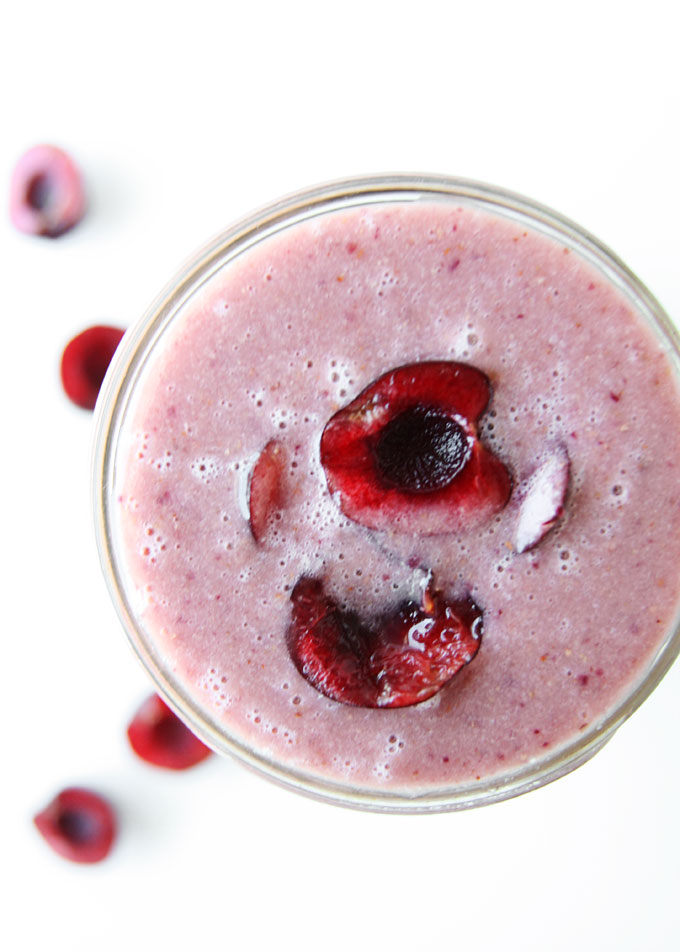 Cherry Almond Potassium Smoothie | thekitchenpaper.com