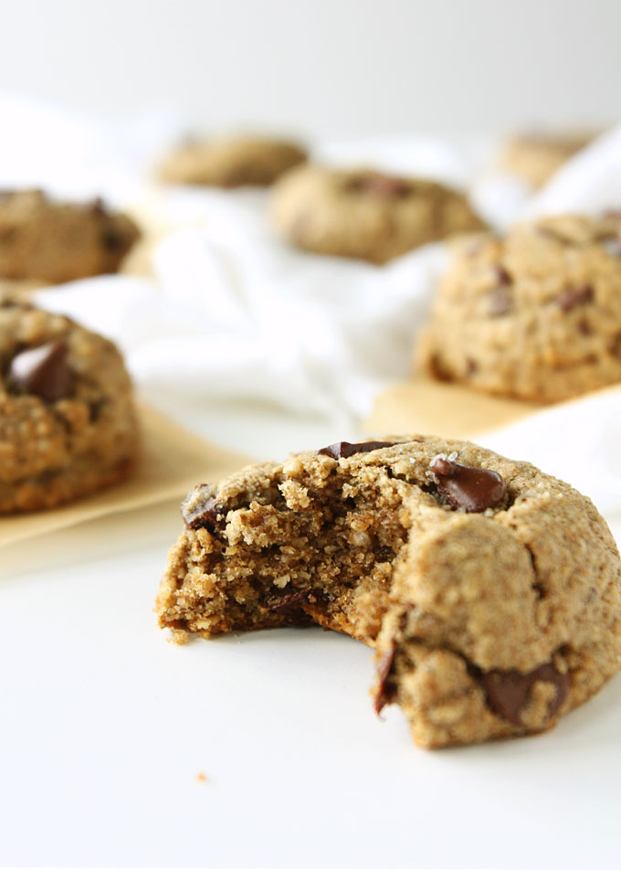 Salted Chocolate Chunk Oat Flour Cookies {Gluten-Free} | thekitchenpaper.com