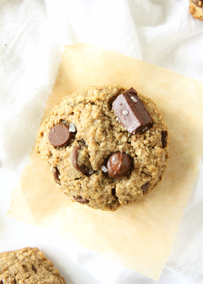 Salted Chocolate Chunk Oat Flour Cookies {Gluten-Free} | thekitchenpaper.com