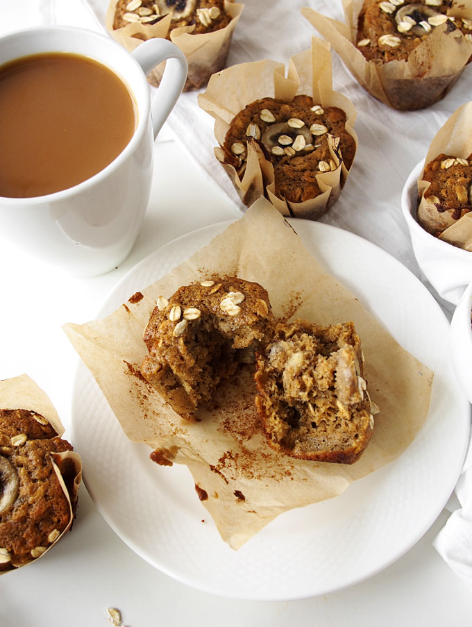 Whole Wheat Banana Oatmeal Muffins | thekitchenpaper.com