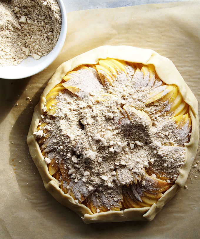 Apple Cardamom Crumble Galette Recipe | thekitchenpaper.com