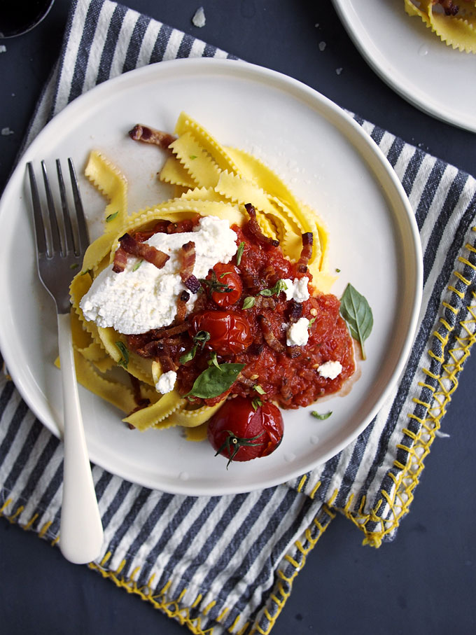 Spicy Fresh Chile, Tomato, & Bacon Pasta with Ricotta | thekitchenpaper.com