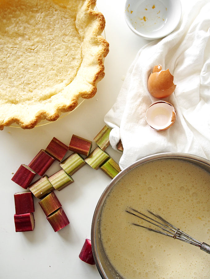 Rhubarb Grapefruit Custard Pie | thekitchenpaper.com