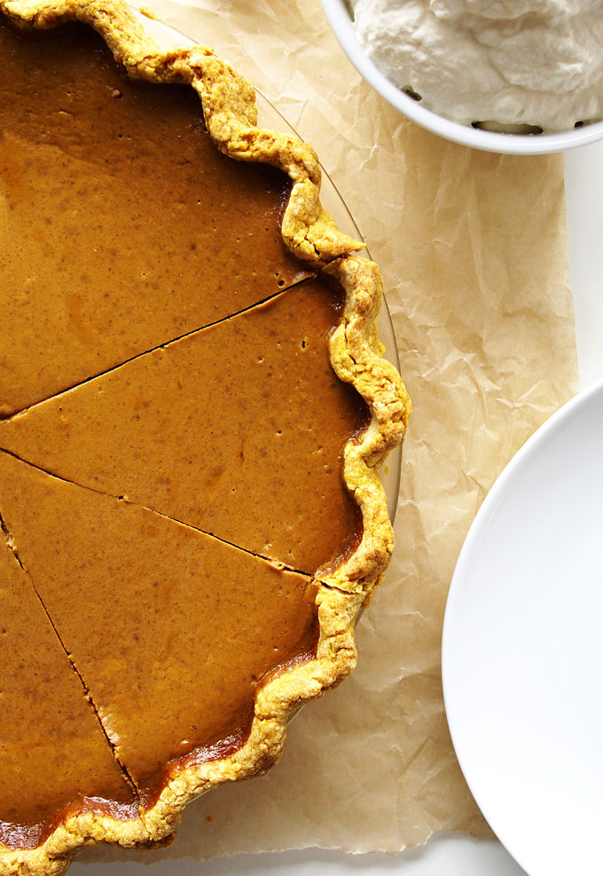 Coconut Sugar Classic Pumpkin Pie Recipe | thekitchenpaper.com