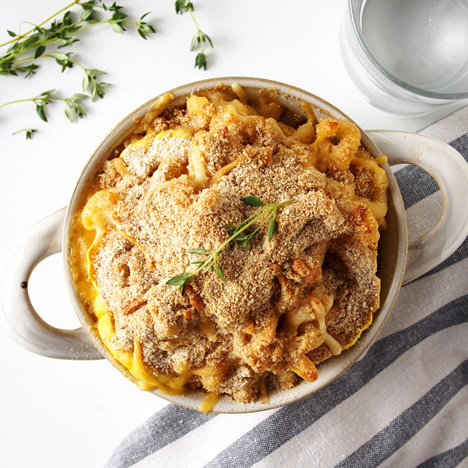 Smokey Delicata Baked Macaroni and Cheese | thekitchenpaper.com