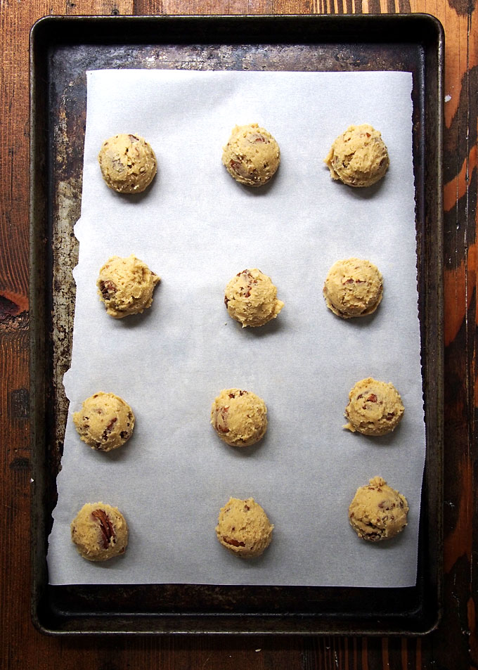 Butter Pecan Cookies | The Kitchen Paper