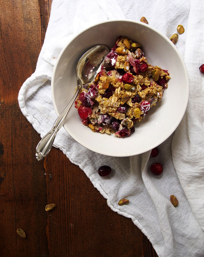 Cranberry Pistachio Baked Oatmeal | The Kitchen Paper