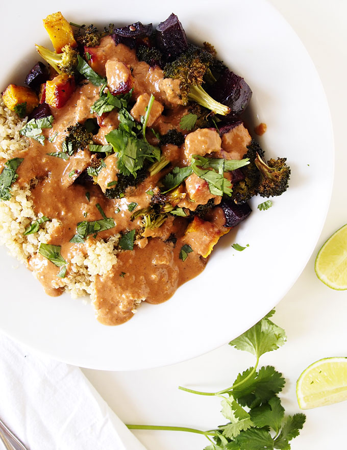 Roasted Veggies with Tikka Masala Sauce | the kitchen paper