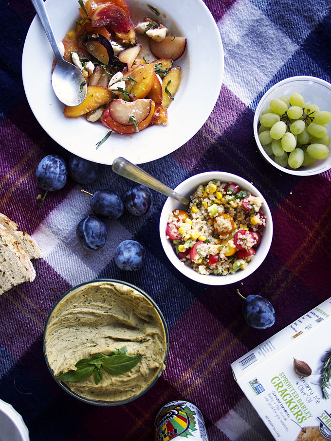 Summer Produce Picnic + Basil Hummus Recipe | thekitchenpaper.com