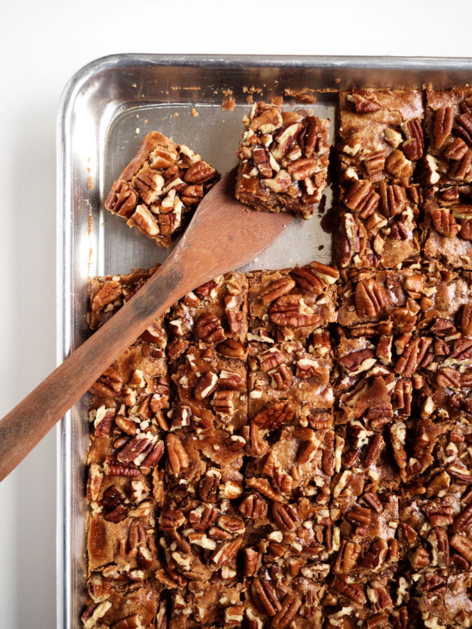 Soft Toffee Cookies | The Kitchen Paper